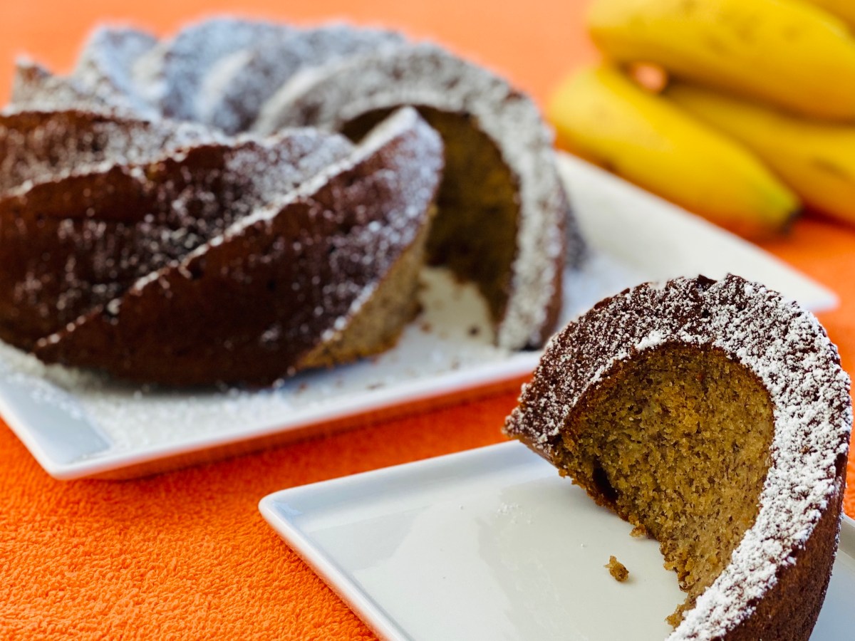 s01e07 Banana Bread Bundt